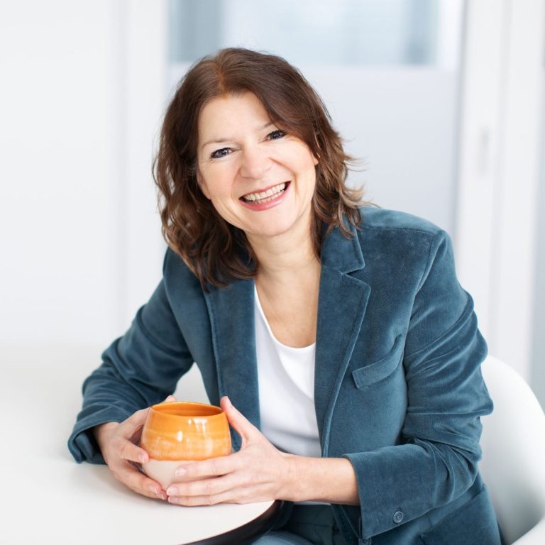 Marion Kahn bietet gesundheitsorientierte Konfliktklärung an.